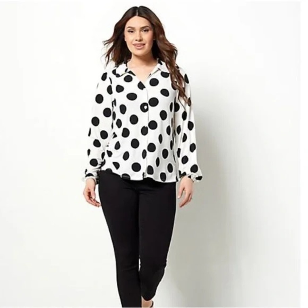 GIRL WITH CURVES Knit Button Down Top A496920